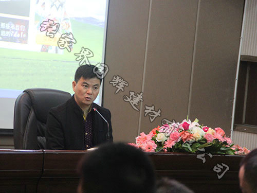 張家界國(guó)輝建材?？偨?jīng)理發(fā)言